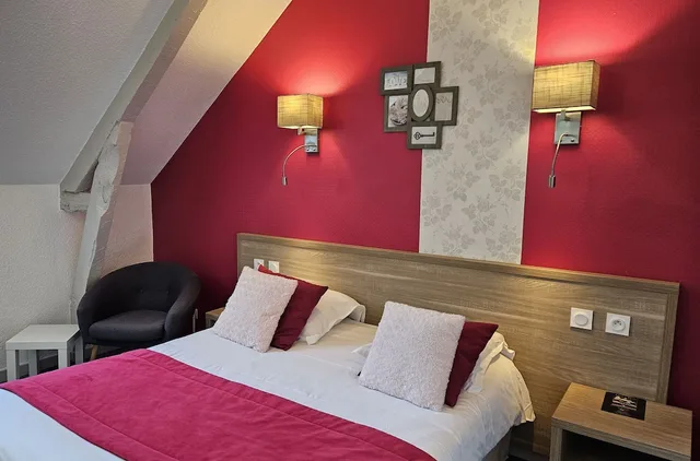غرفة كومفورت بسرير مزدوج، Citotel Le Rohan 1/9