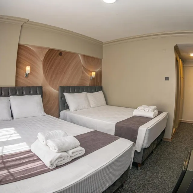 غرفة اقتصادية رباعية، Loyal City Hotel 5/10