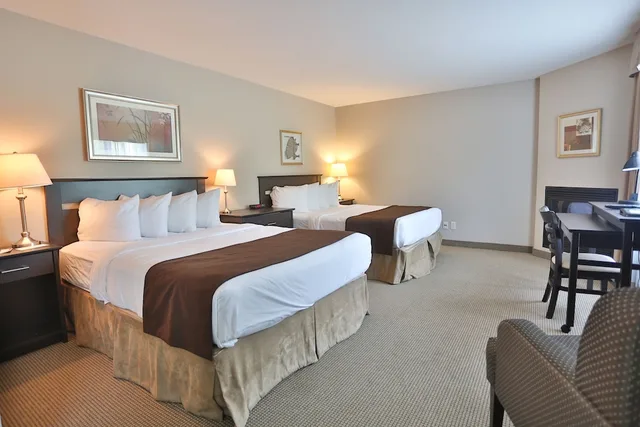 غرفة بسريرين كوين، Hotel Le Versailles 2/4