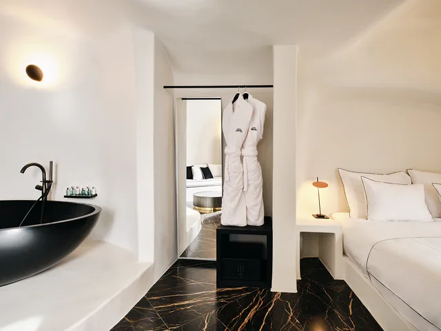 Honeymoon, Suite, Caldera View, Outdoor Jetted Tub, Abyss Santorini - Adults Only 1/2