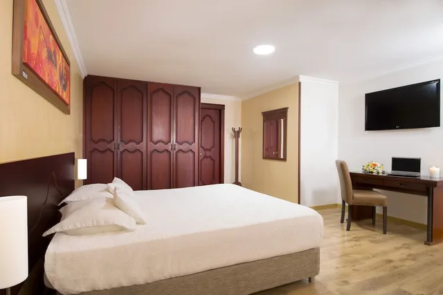 غرفة بسرير مزدوج، Luxor Plaza Hotel Pereira 3/10