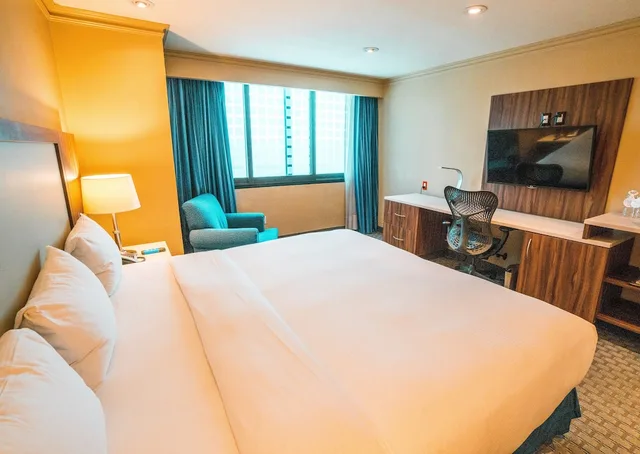 Standard, 2 Double Beds, Hilton Mexico City Airport 1/6