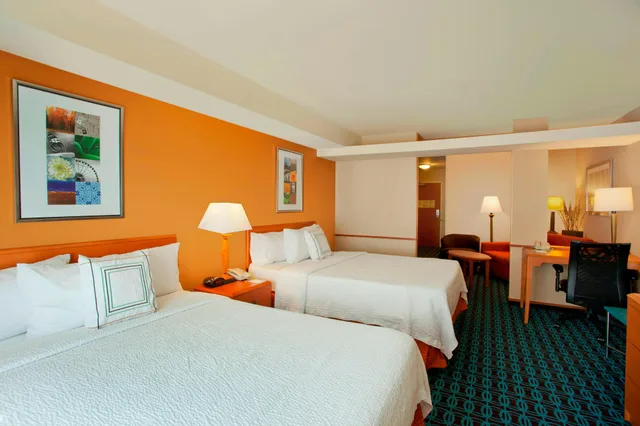 جناح بسريرين كوين، Fairfield Inn & Suites Detroit Metro Airport Romulus 1/1