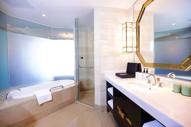 Premium, 2 Double Beds, Jazhen View، INTERCONTINENTAL HEILONG LAKE 10/10