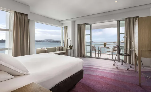 غرفة ديلوكس بسرير مزدوج بإطلالة على المرفأ، Hilton Auckland 1/3
