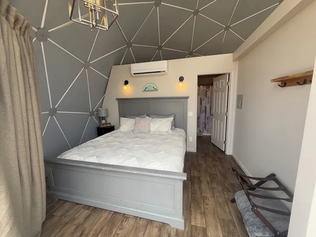 Luxury, King Bed, Sofa, Dome 6، Bryce Glamp And Camp 1/1