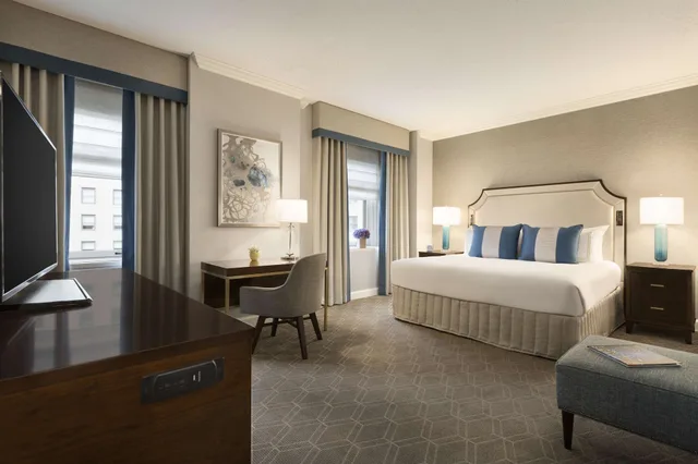 غرفة ديلوكس ركنية بسرير كينج بإطلالة على المدينة، Fairmont Olympic Hotel Seattle 3/7