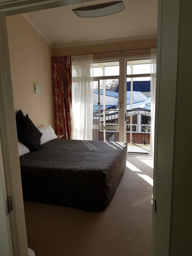 Apartment, 2 King Beds, Balcony, The Avenue Hotel 2/8