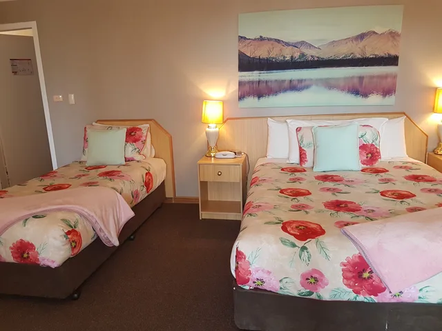 غرفة ديلوكس بسريرين كوين، Golden Age Motor Inn Queanbeyan 3/4
