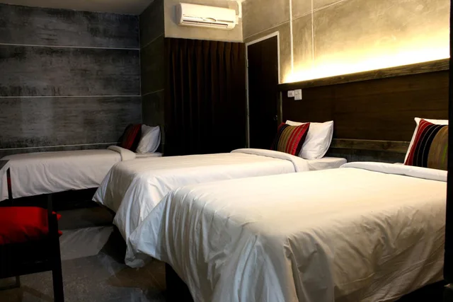 غرفة اقتصادية ثلاثية، Bangkok 68 1/1