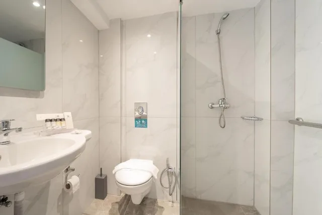 2 Bedrooms, Family, Arte Hotel 2/2