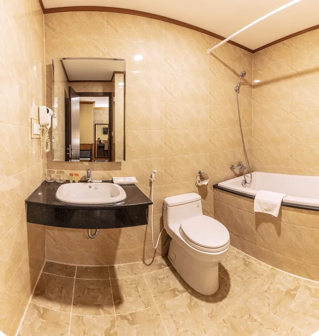 Superior, Double Bed, Kings Hotel Dalat 3/3