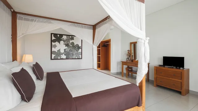 فيلا عائلية بسريرين منفصلين وسريرين كينج بإطلالة على المسبح بـ5 غرف نوم بمسبح خاص، Villa Yenian 9/10