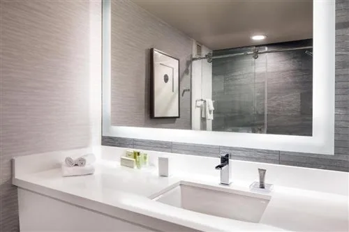 Bay, King Bed, Accessible، Hilton Denver City Center 2/2