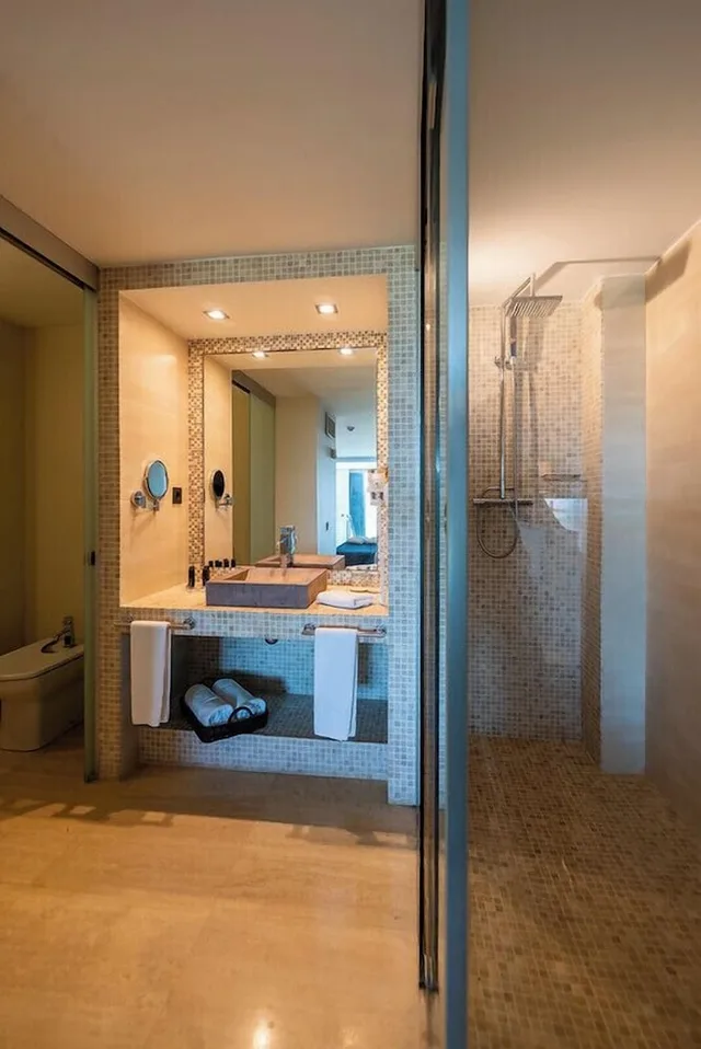 دوبلكس بسرير مزدوج وسريرين منفصلين بإطلالة على الحديقة، Gran Palas Hotel 5/5