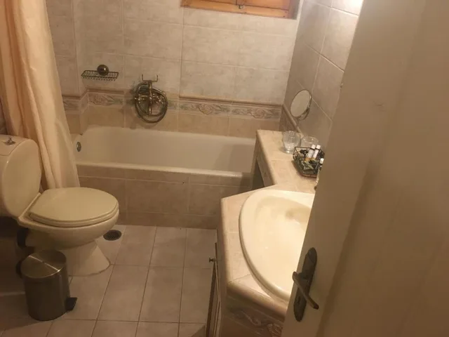 غرفة عائلية بإطلالة على الجبل، Bourazani Wildlife Resort 2/3