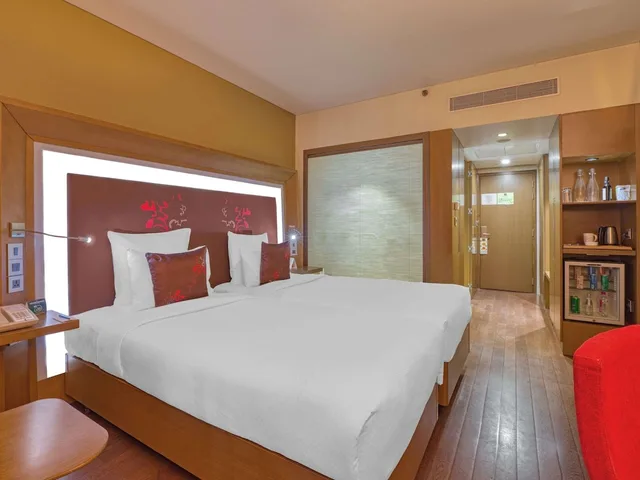 غرفة بريميير بسرير كينج، Novotel Bengaluru Outer Ring Road (ex Novotel Bengaluru Techpark) 5/10