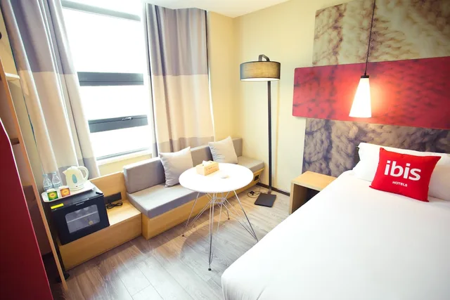 Ibis Xuzhou East Huaihai Road Hotel، Yunlong 30/41