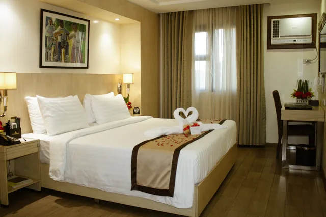 جناح ملكي بسرير كينج بغرفة نوم واحدة، Golden Prince Hotel And Suites 1/3