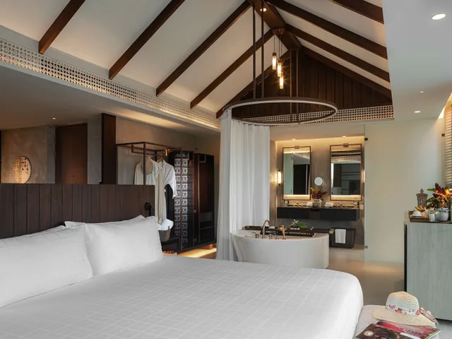 1 Bedroom, Pool, Luxury, Villa, King Bed, Beach Front, Sea View، Pullman Khao Lak Resort 1/1