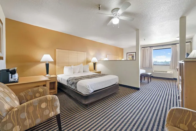 جناح كبير بسريرين كوين، Best Western Plus Executive Inn & Suites 1/6