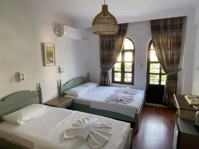 Room, Double or Twin Bed, Side Sea View، Diplomat Hotel 10/10