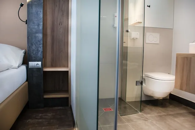 غرفة كومفورت بسرير مزدوج بشرفة، Hotel Rocket Rooms Velden 5/7