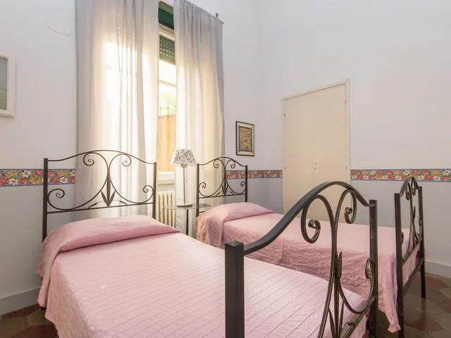 شقة بسرير كوين وسريرين منفصلين بشرفة بغرفتي نوم، RSH Ara Pacis Terrace Apartment 7/10