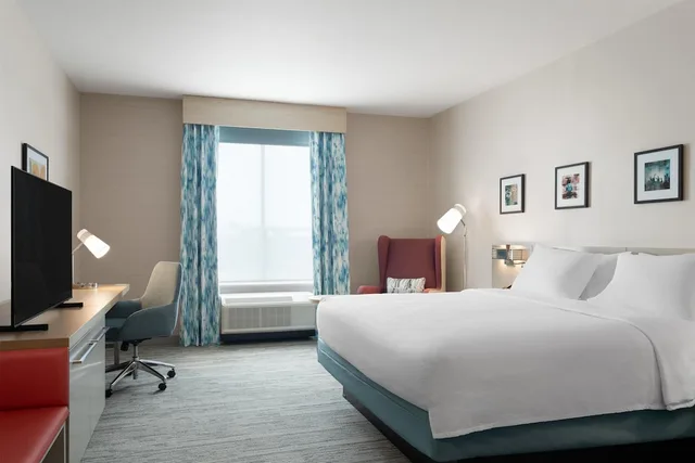 غرفة قياسية بسرير كينج لذوي الإعاقة، Hilton Garden Inn Austin Central 1/8