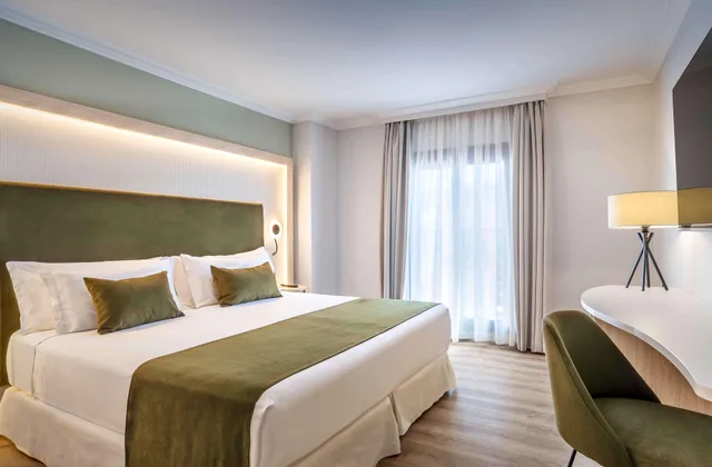 غرفة بسرير مزدوج أو سريرين منفصلين بشرفة، Barcelo Isla Canela 1/8