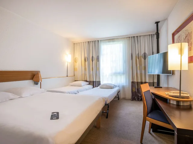 غرفة كلاسيكية بسرير مزدوج مع أريكة، Hotel Novotel Aix En Provence Pont De L'arc Fenouilleres 5/10