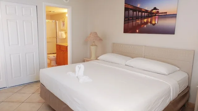 Studio, Apartment, King Bed, Gulf View, Sofa, Lovers Key Beach Club 1/9