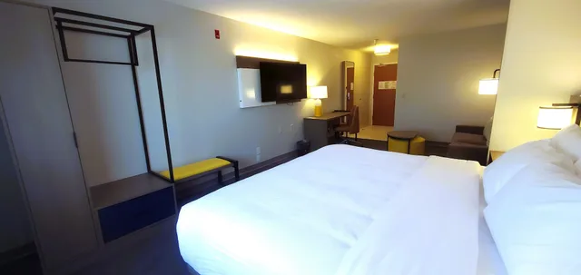 Suite, King Bed, Sofa, Comfort Inn & Suites Oklahoma City, OK 3/8