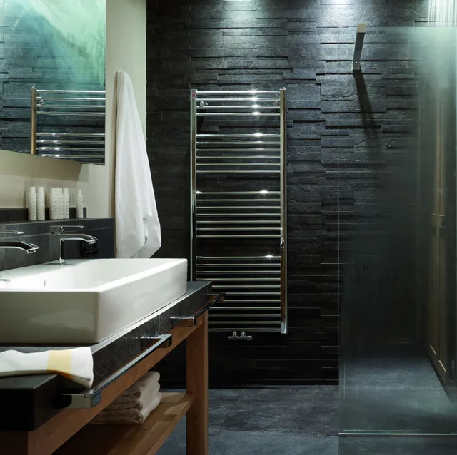 جناح بسرير مزدوج مع أريكة، Hotel Sonne 2/3