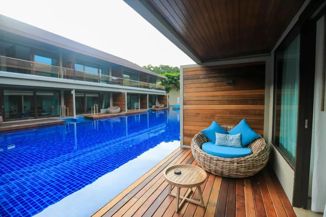 Deluxe, Double Bed, Pool Access، Akira Lipe Resort 5/7
