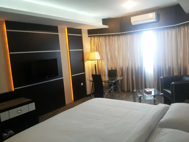 غرفة تنفيذية، OYO 1178 Plaza Hotel Tanjung Pinang 2/2