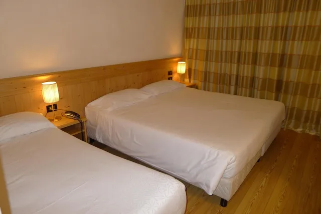 غرفة قياسية ثلاثية، Th Corvara Greif Hotel 1/10