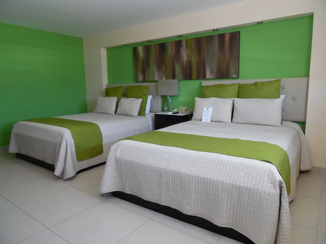 غرفة قياسية بسريرين كوين، Baja Inn Hoteles Ensenada 2/8