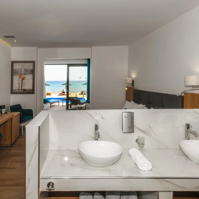 Suite, Sea Side, Private Pool, Cavo Orient Beach Hotel 9/9