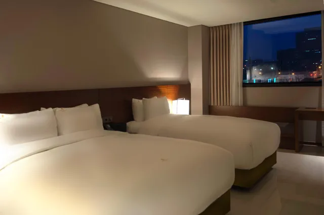 جناح عائلي بسريرين منفصلين وسريرين كينج، Top Cloud Hotel 1/1