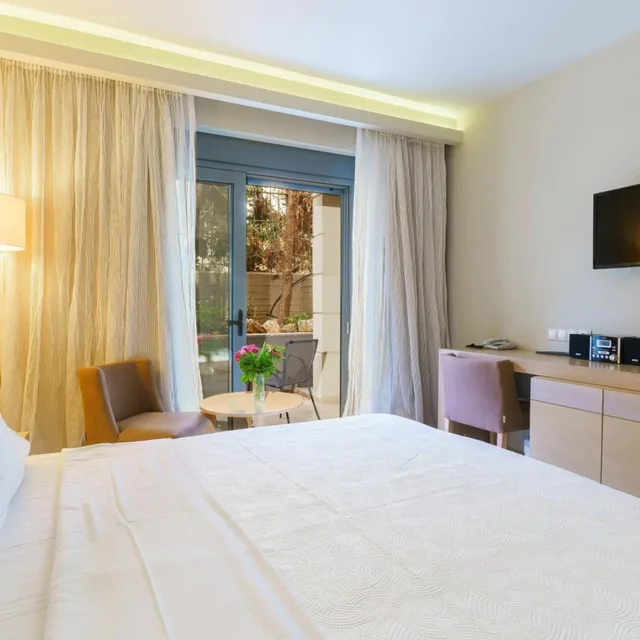 Family Suite, Two Story، Aegean Pearl 4/10