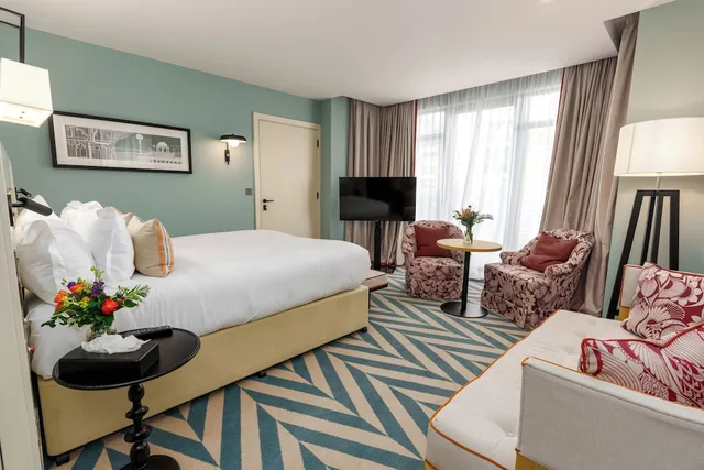 غرفة بسريرين منفصلين لذوي الإعاقة، The Relais Cooden Beach 2/3
