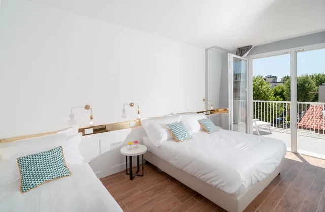 جناح عائلي بسريرين مزدوجين مع أريكة، Residence Ten Suite 4/9