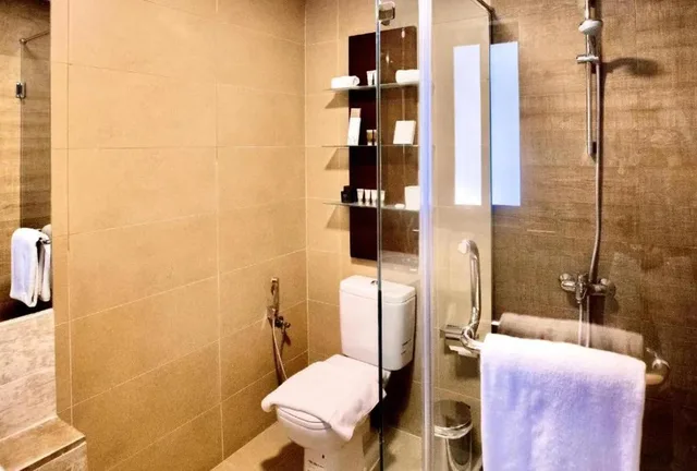 جناح بغرفة نوم واحدة مع أريكة، Dragon Hotel & Resort 6/6