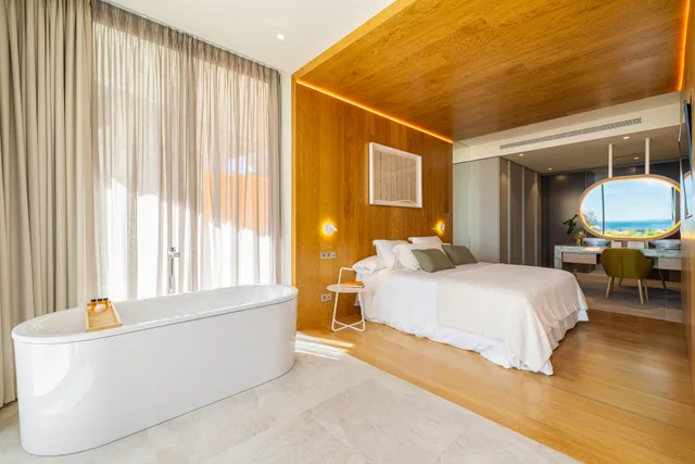 جناح بغرفتي نوم بجاكوزي، Leiro Residences 1/3