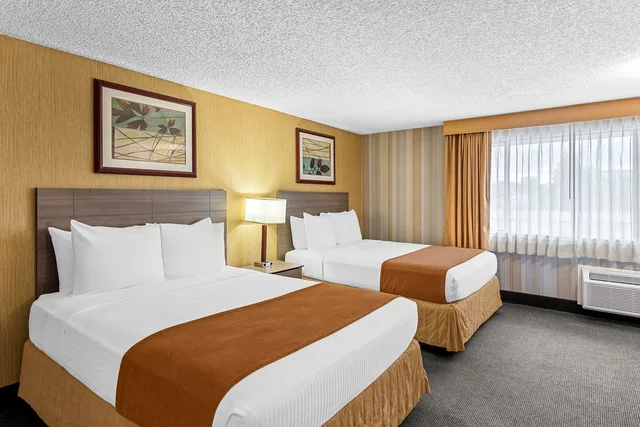 غرفة بسريرين كوين، Best Western Cascadia Inn 2/3
