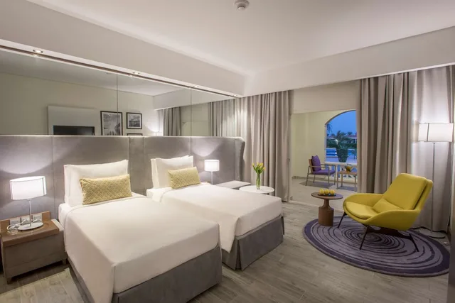 Superior, Twin Beds, Pool View, Balcony, Radisson Blu Resort Al Khobar Half Moon Bay 3/6