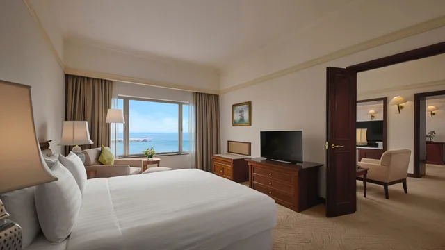 جناح بريميير بإطلالة على البحر، Gurney Bay Hotel, A Parkroyal Hotel 1/2