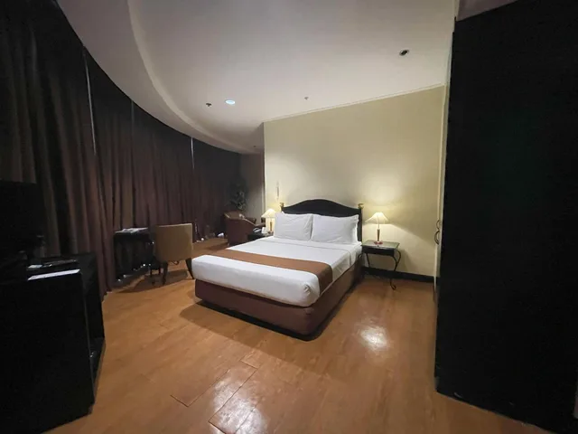 جناح، Golden Peak Hotel and Suites powered by Cocotel 7/10