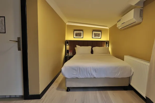 Panoramic, Queen Bed, EA Exclusive Hotel & Kocatepe 2/3